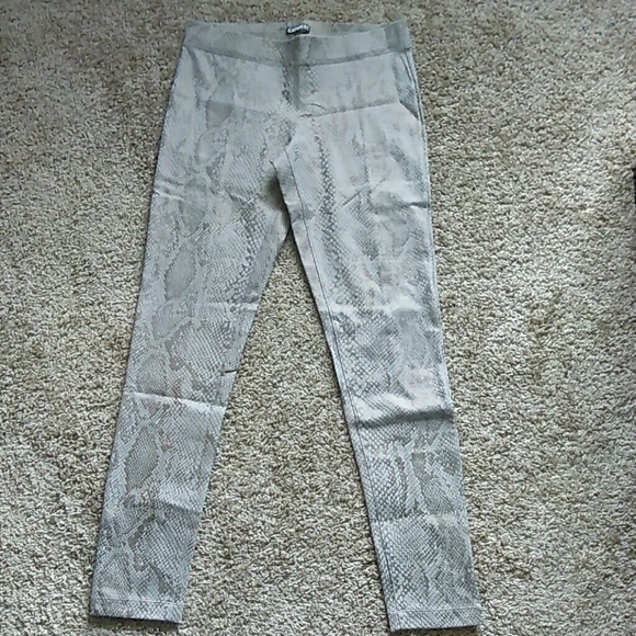 NWOT. Gold python print Express tights - Picture 2 of 4